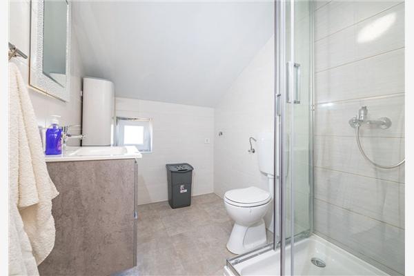 House K1, for 10 persons