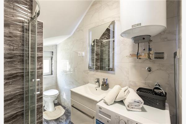 House K1, for 10 persons