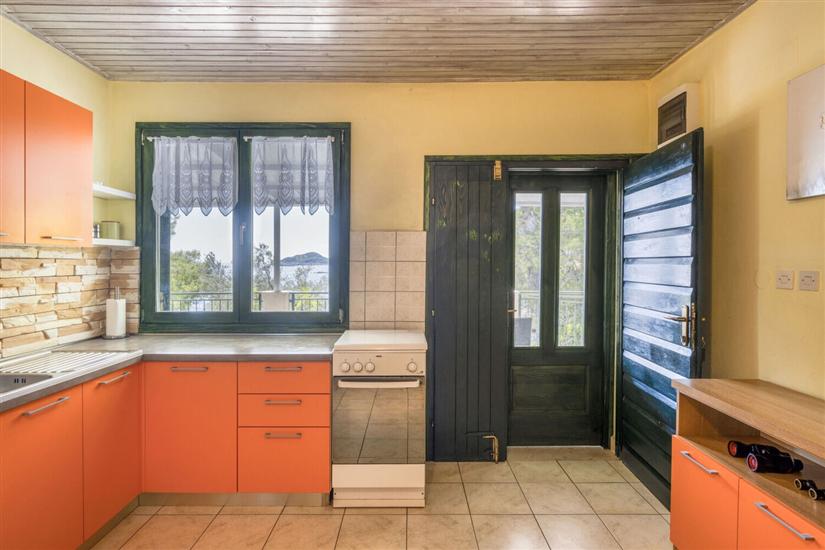 House K1, for 10 persons