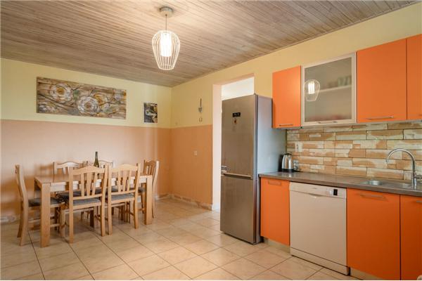 House K1, for 10 persons