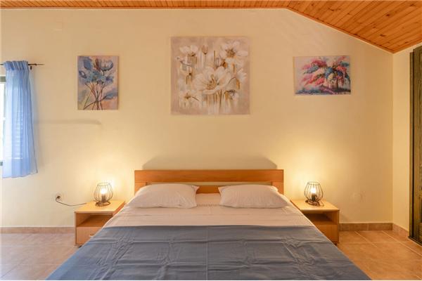 House K1, for 10 persons