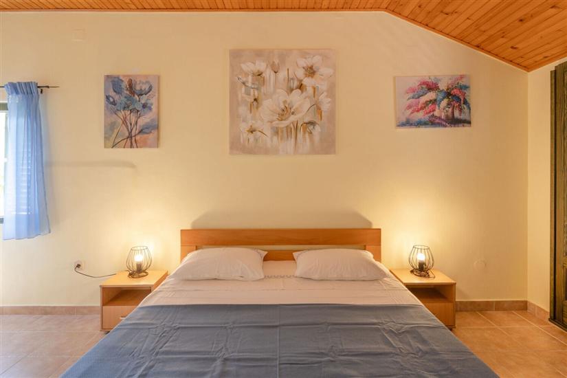 House K1, for 10 persons