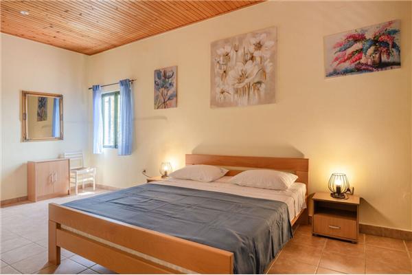 House K1, for 10 persons