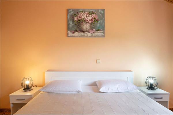 House K1, for 10 persons