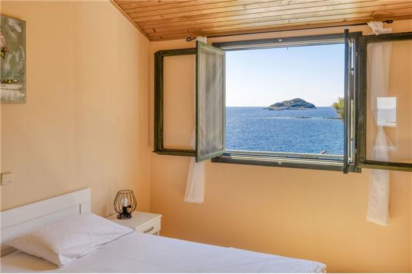 House K1, for 10 persons