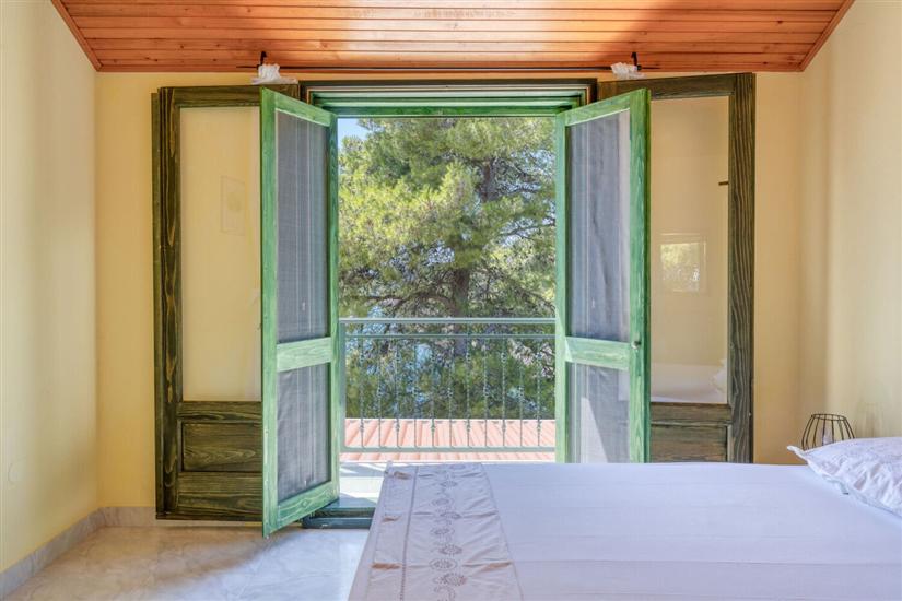 House K1, for 10 persons