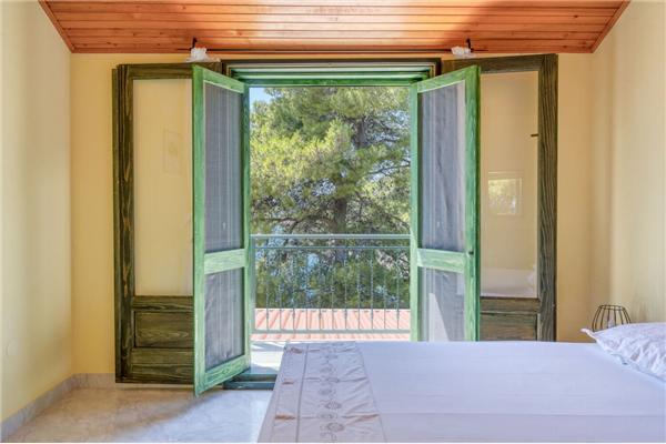 House K1, for 10 persons