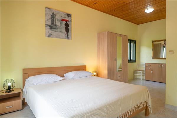 House K1, for 10 persons