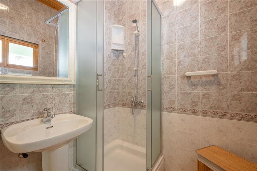 House K1, for 10 persons