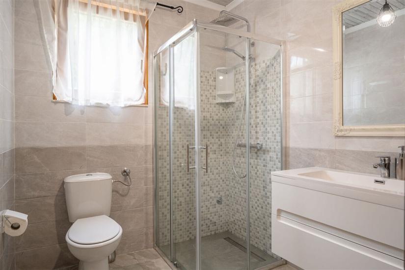 House K1, for 10 persons