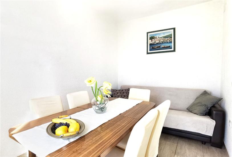 Apartment A1, for 6 persons