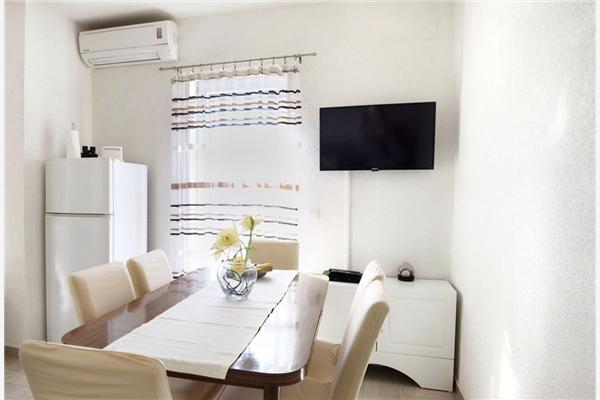 Apartment A1, for 6 persons