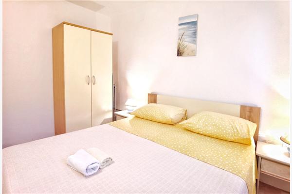 Apartment A1, for 6 persons