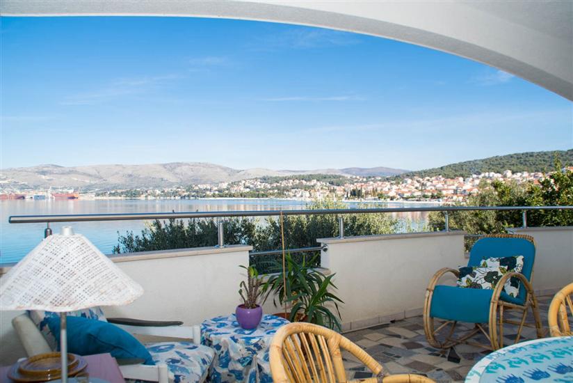 Apartment A1, for 5 persons