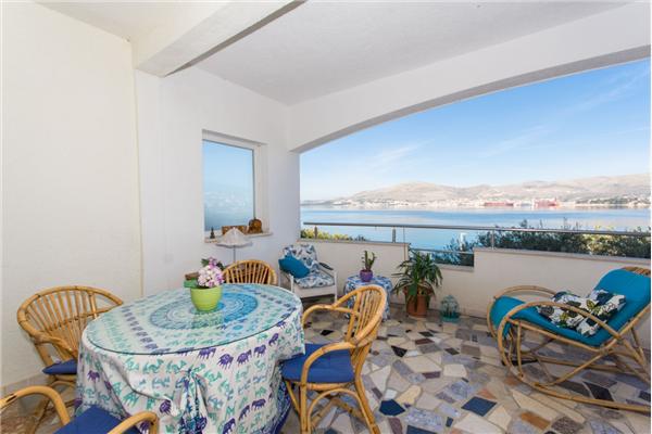 Apartment A1, for 5 persons