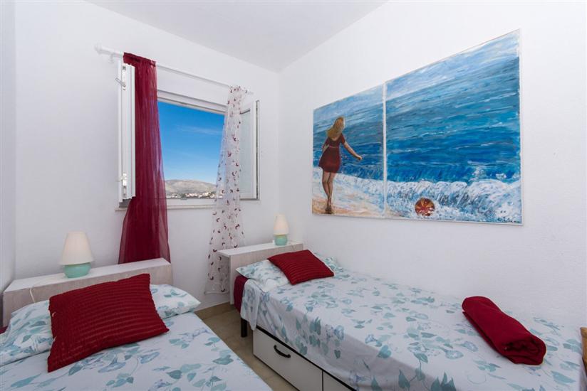 Apartment A2, for 5 persons