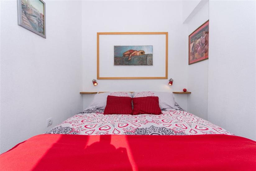 Apartment A2, for 5 persons