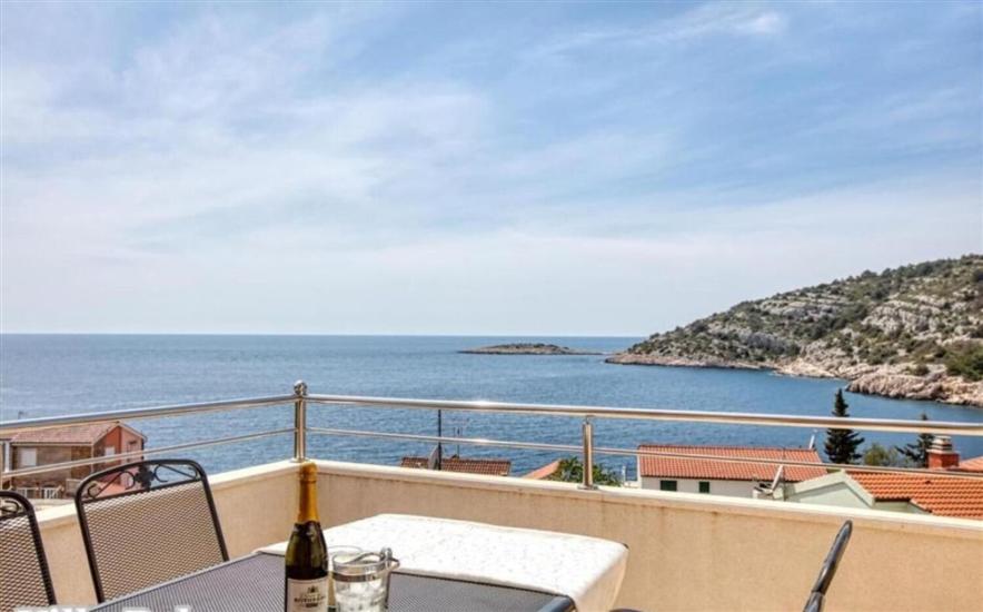 House K1, for 10 persons