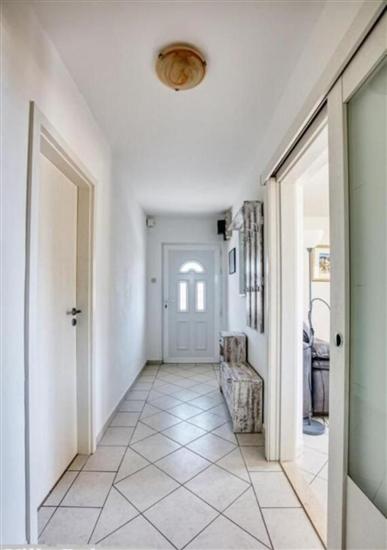 House K1, for 10 persons