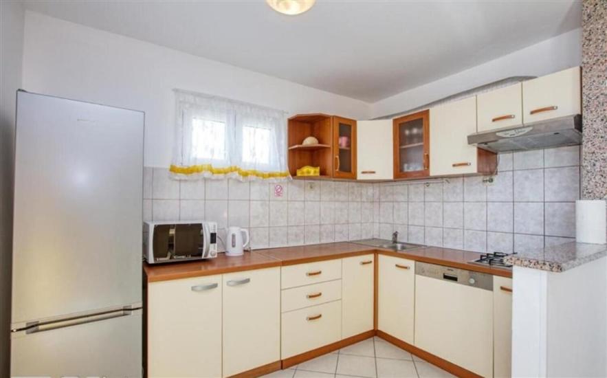 House K1, for 10 persons