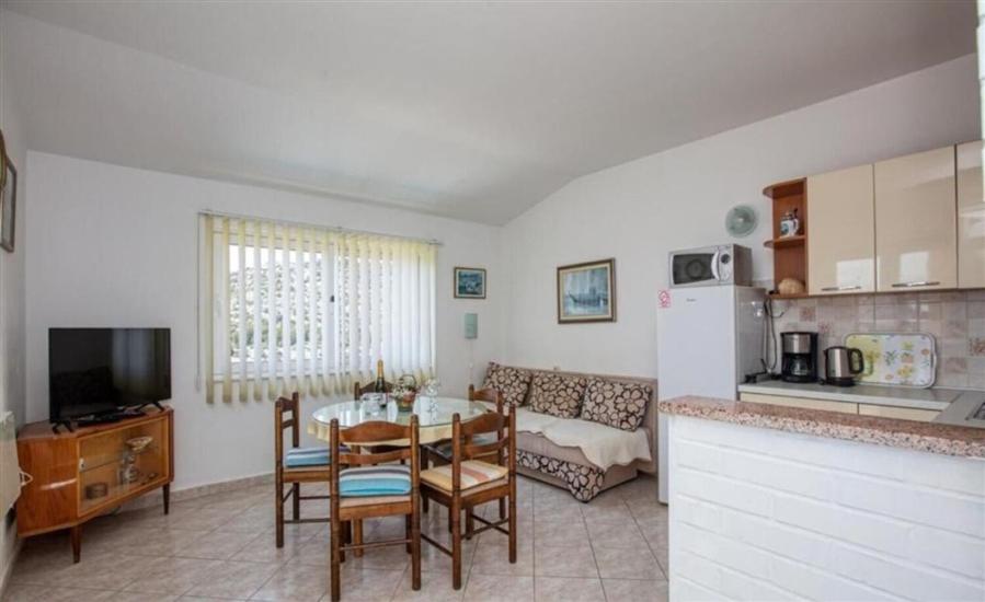 House K1, for 10 persons