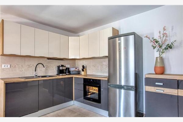 House K1, for 10 persons