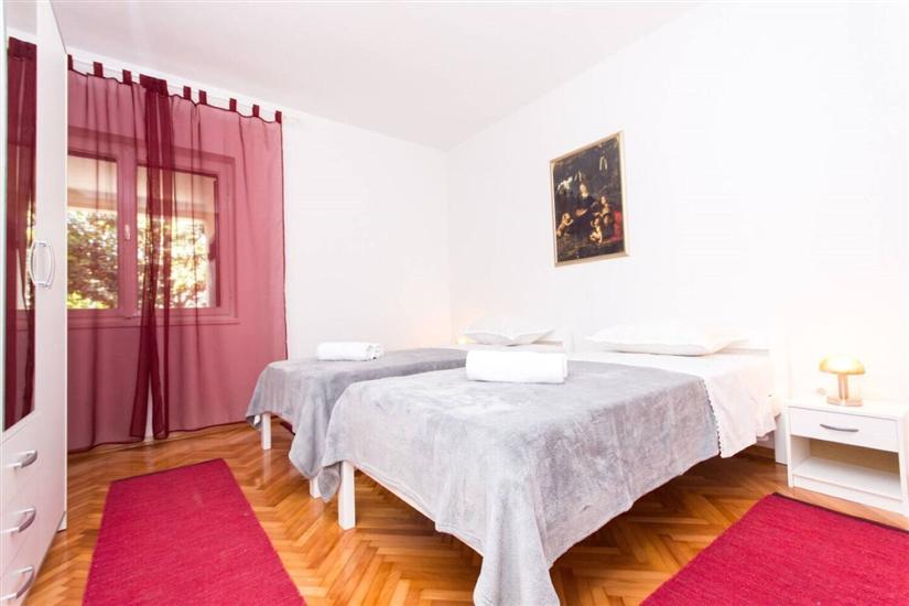 Apartment A1, for 6 persons