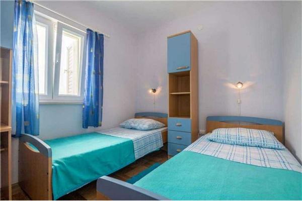 Apartment A1, for 6 persons