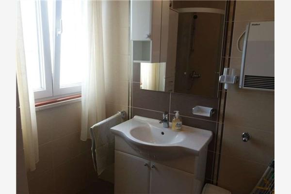 Apartment A1, for 6 persons