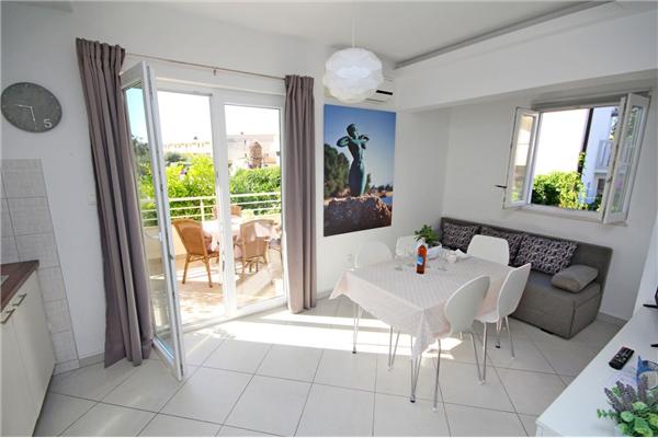 Apartment A2, for 4 persons