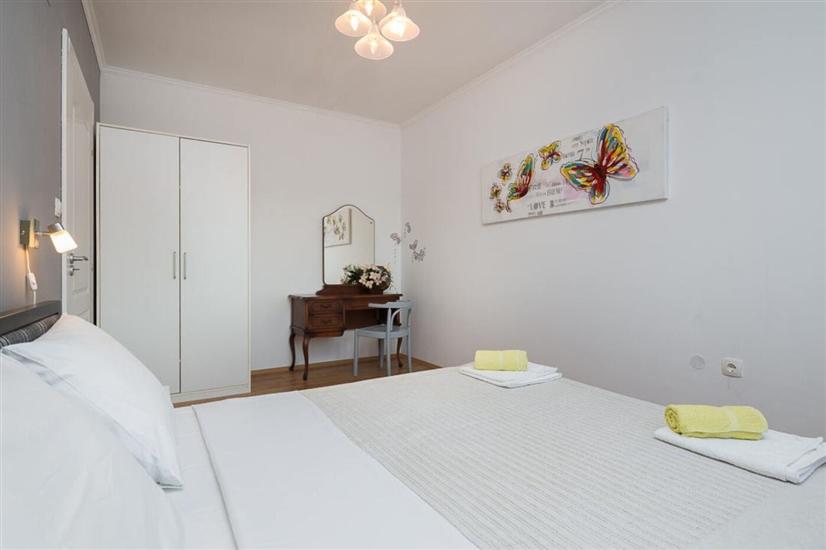 Apartment A3, for 5 persons