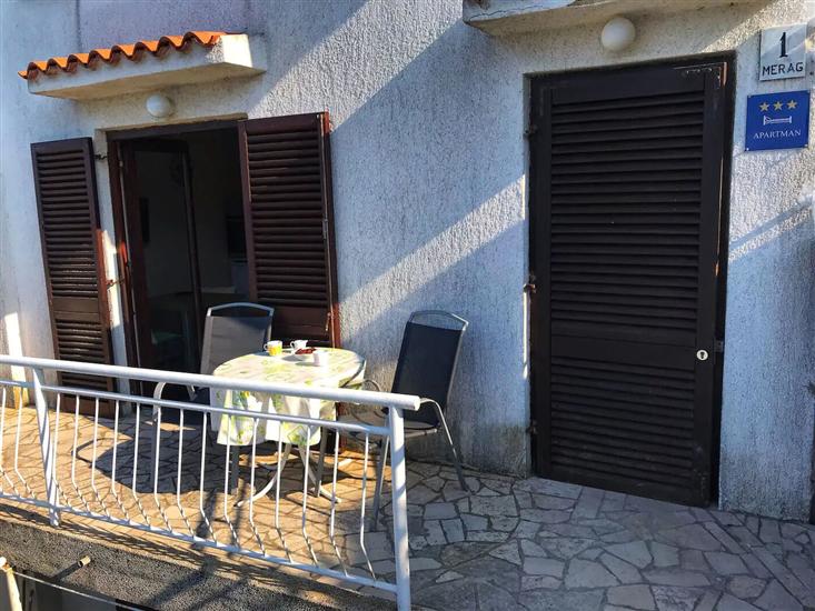 Apartment A1, for 3 persons