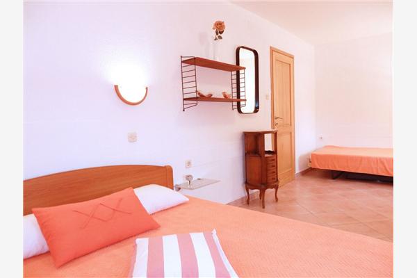 Apartment A2, for 5 persons