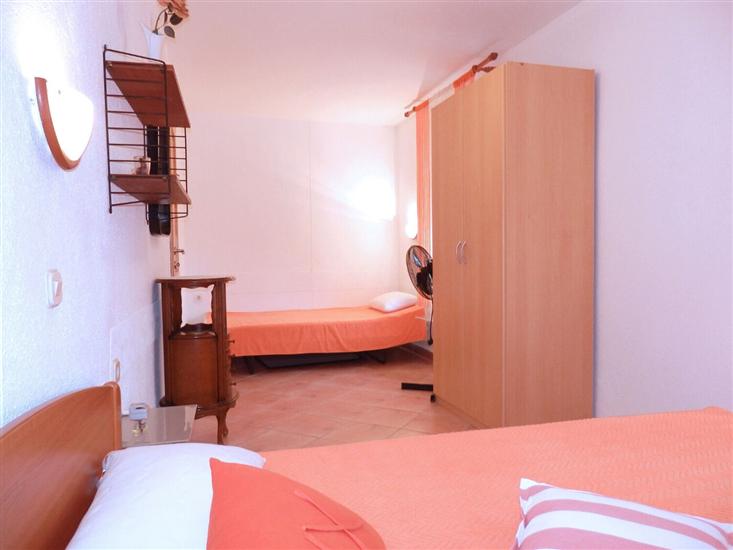 Apartment A2, for 5 persons