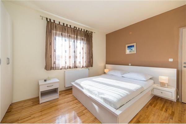 Apartment A2, for 5 persons