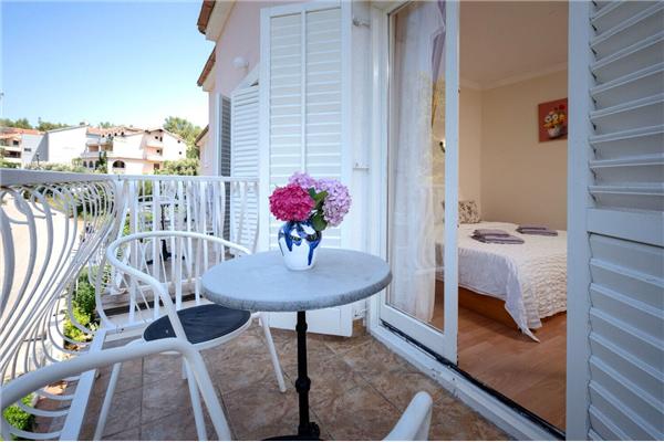 Apartment A7, for 4 persons