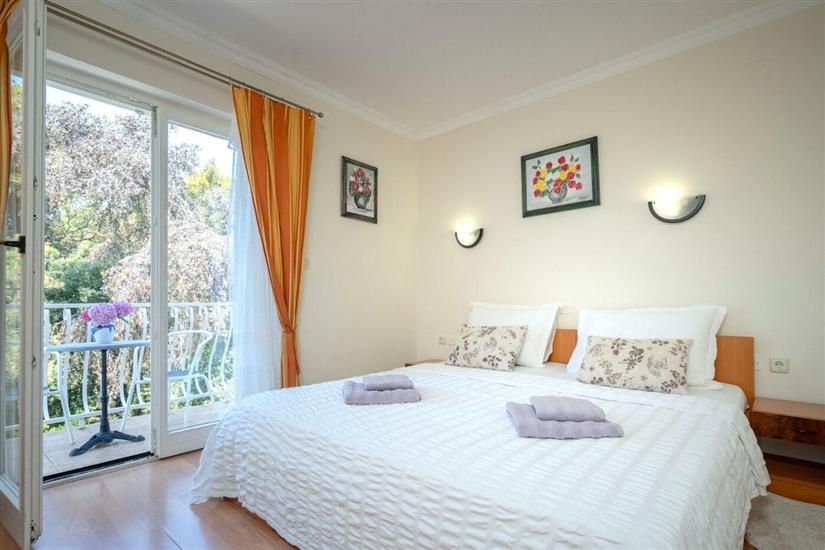 Apartment A7, for 4 persons