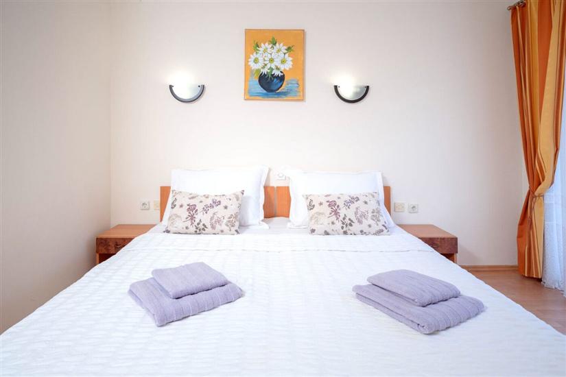 Apartment A7, for 4 persons