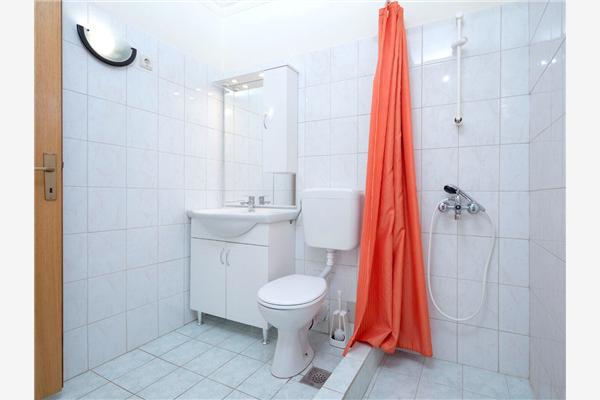 Apartment A7, for 4 persons