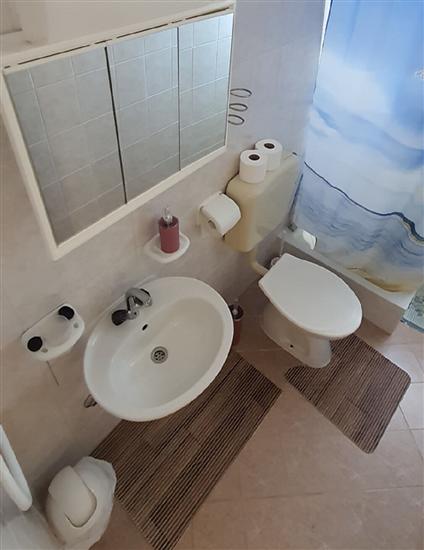 Apartment A2, for 3 persons