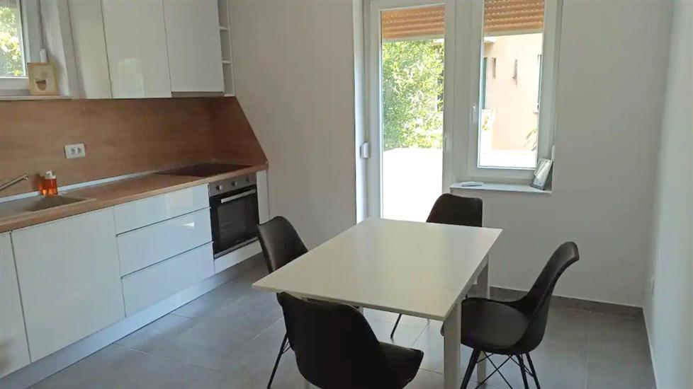 Apartman Karmen