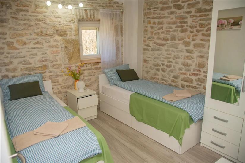 House K1, for 9 persons