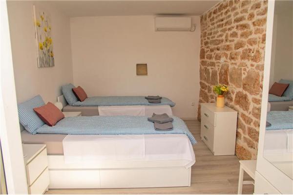 House K1, for 9 persons