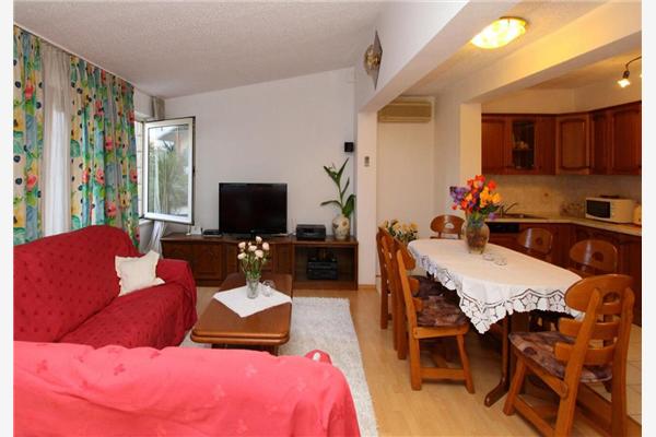 Apartment A1, for 4 persons