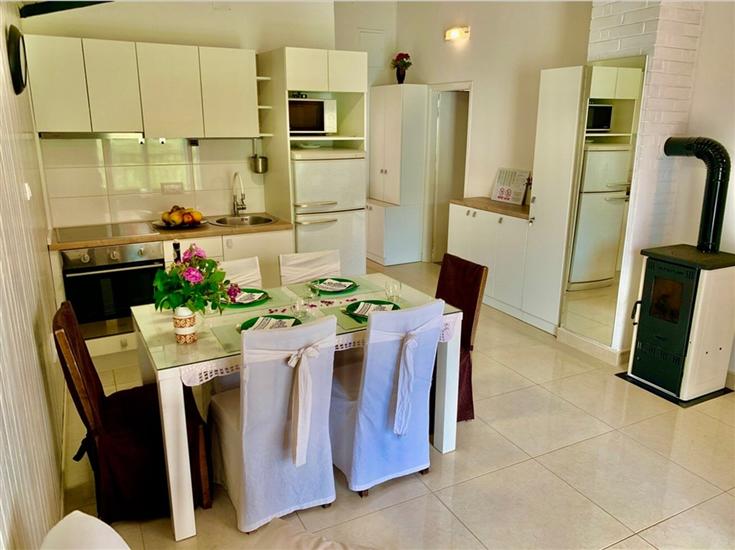 Apartment A1, for 6 persons