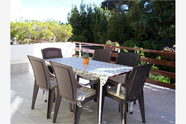 Apartman A2, na 6 osebe