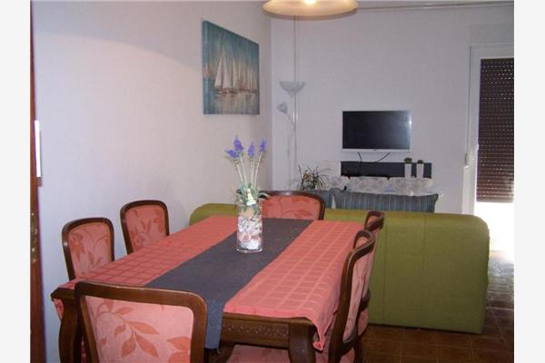 Apartman A2, na 6 osebe