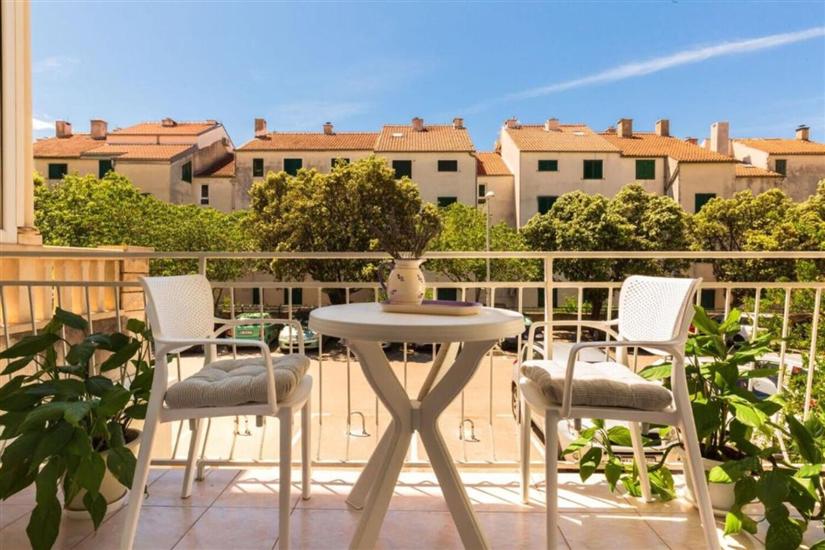 Apartment A2, for 3 persons