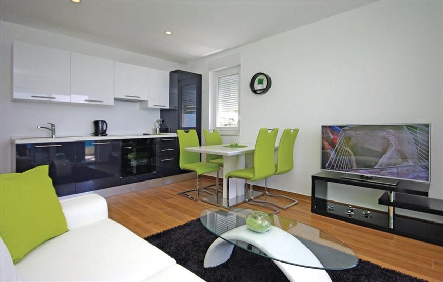 Apartment A5, for 4 persons