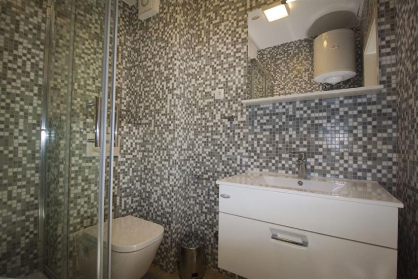 Apartment A5, for 6 persons